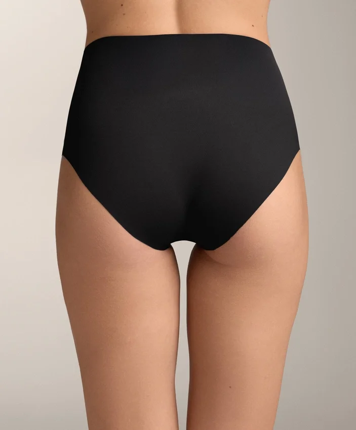 2 culottes classiques taille haute à maintien moyen en mélange de polyamide 2 culottes classiques taille haute à maintien moyen en mélange de polyamide