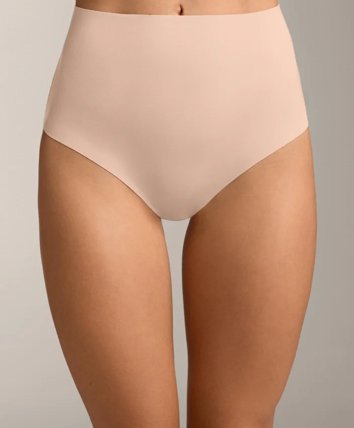 2 culottes classiques taille moyenne invisibles en mélange de polyamide 2 culottes classiques taille moyenne invisibles en mélange de polyamide