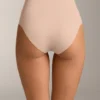 2 culottes classiques taille moyenne invisibles en mélange de polyamide 2 culottes classiques taille moyenne invisibles en mélange de polyamide