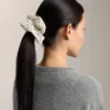 2 grands chouchous pour les cheveux 2 grands chouchous pour les cheveux