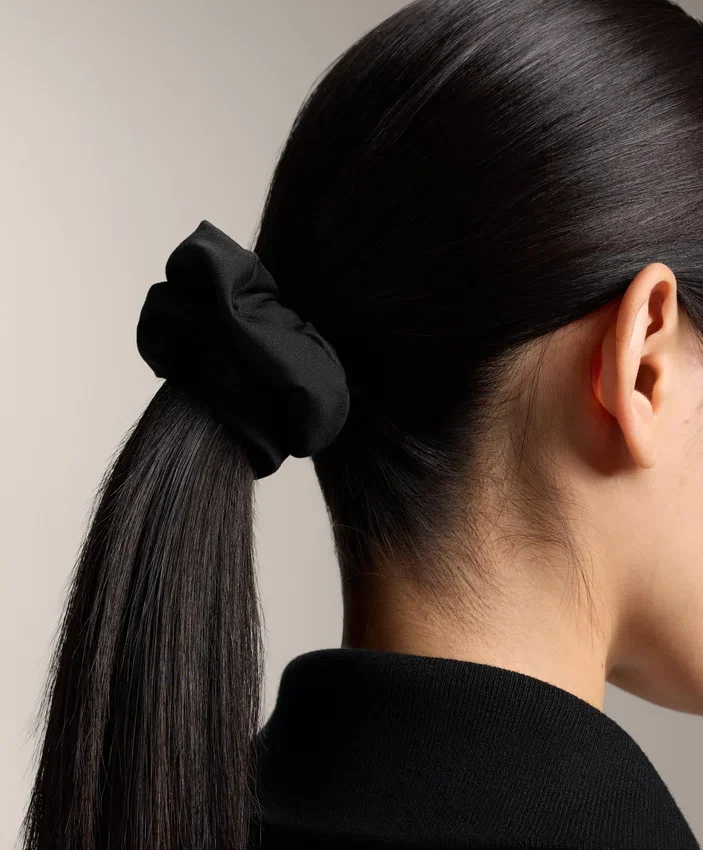 2 grands chouchous pour les cheveux 2 grands chouchous pour les cheveux
