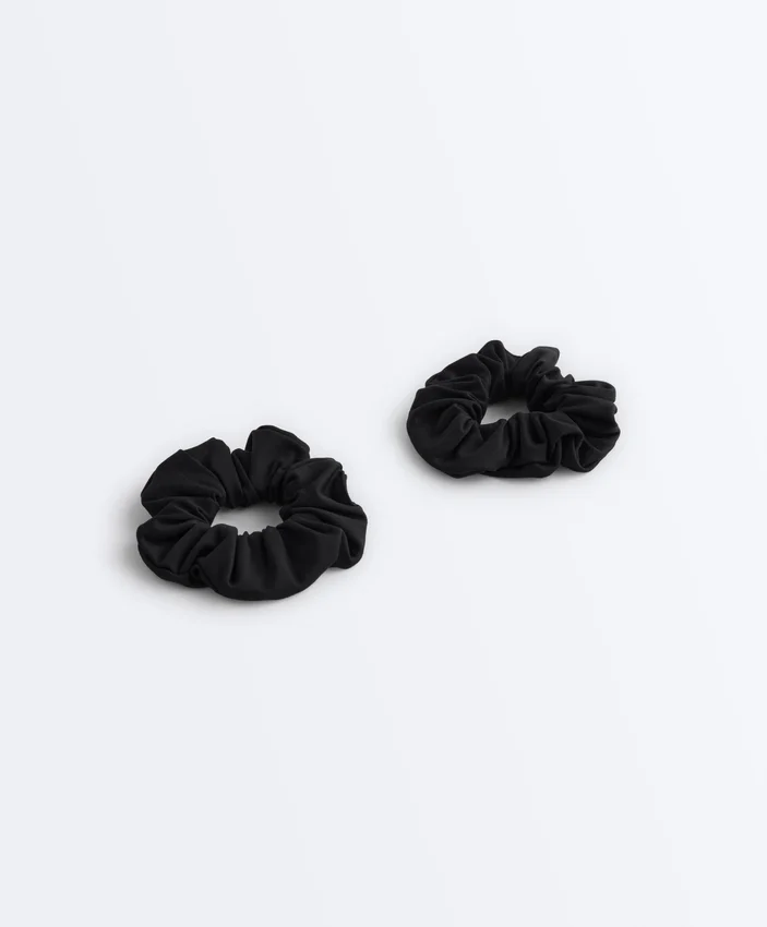 2 grands chouchous pour les cheveux 2 grands chouchous pour les cheveux