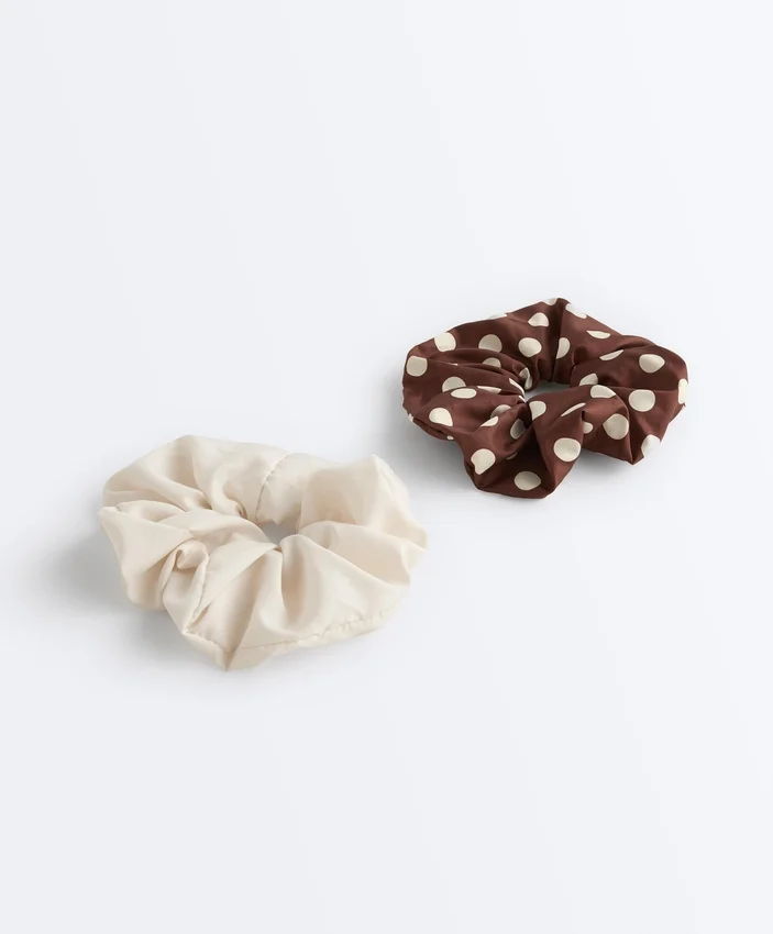 2 grands chouchous pour les cheveux 2 grands chouchous pour les cheveux