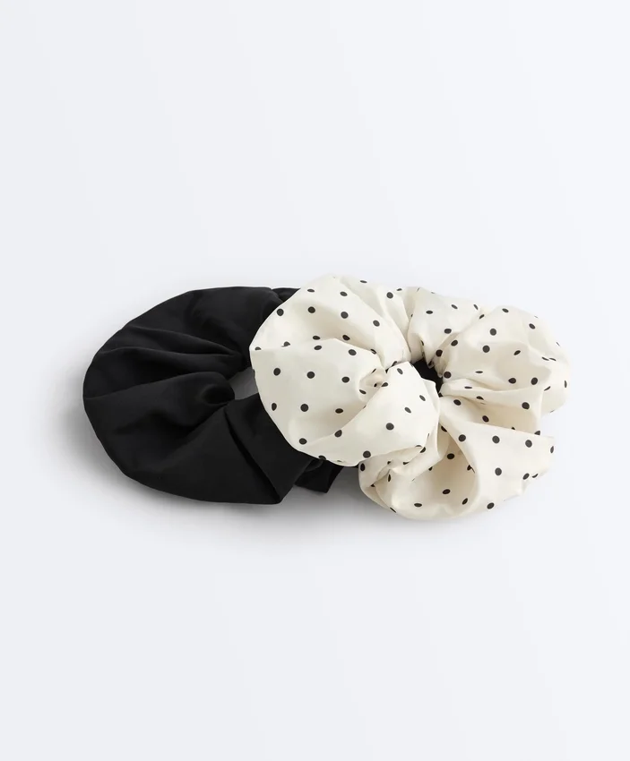 2 grands chouchous pour les cheveux 2 grands chouchous pour les cheveux