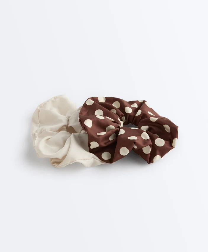 2 grands chouchous pour les cheveux 2 grands chouchous pour les cheveux