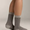 2 paires de chaussettes classiques 55 % modal, 10 % cachemire 2 paires de chaussettes classiques 55 % modal, 10 % cachemire