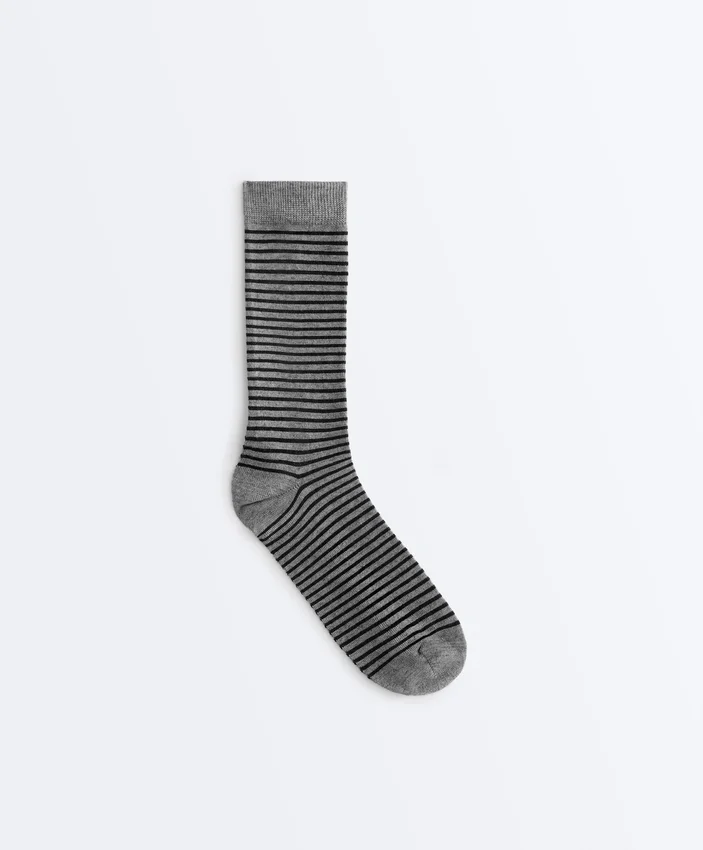 2 paires de chaussettes classiques 55 % modal, 10 % cachemire 2 paires de chaussettes classiques 55 % modal, 10 % cachemire