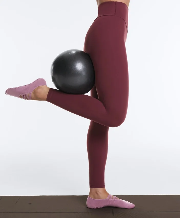 2 paires de chaussettes invisibles en mélange de polyamide pour le yoga et le Pilates, avec doubles bandes élastiques 2 paires de chaussettes invisibles en mélange de polyamide pour le yoga et le Pilates, avec doubles bandes élastiques