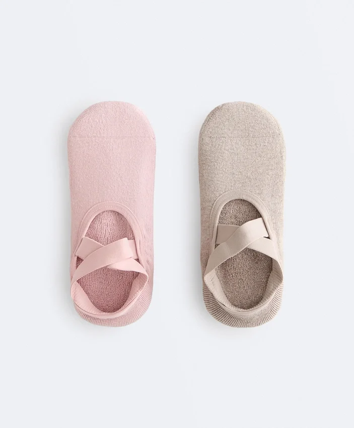 2 paires de chaussettes rembourrées en coton mélangé pour le yoga et le Pilates avec sangles croisées 2 paires de chaussettes rembourrées en coton mélangé pour le yoga et le Pilates avec sangles croisées