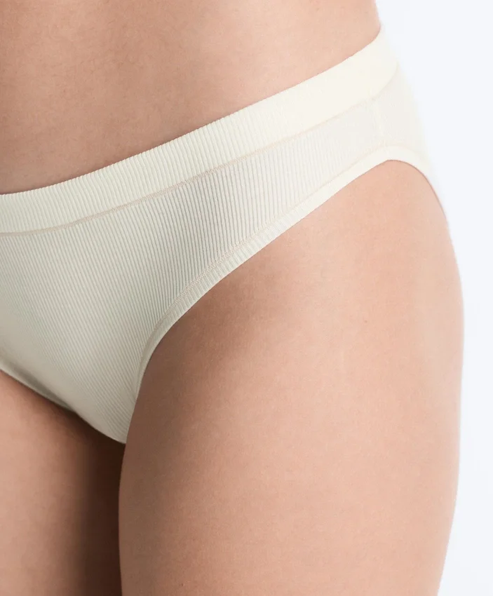 3 culottes classiques en coton côtelé 3 culottes classiques en coton côtelé