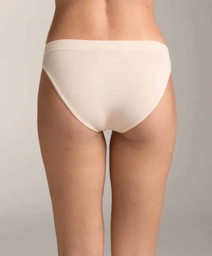 3 culottes classiques en mélange de modal à coupe en V 3 culottes classiques en mélange de modal à coupe en V