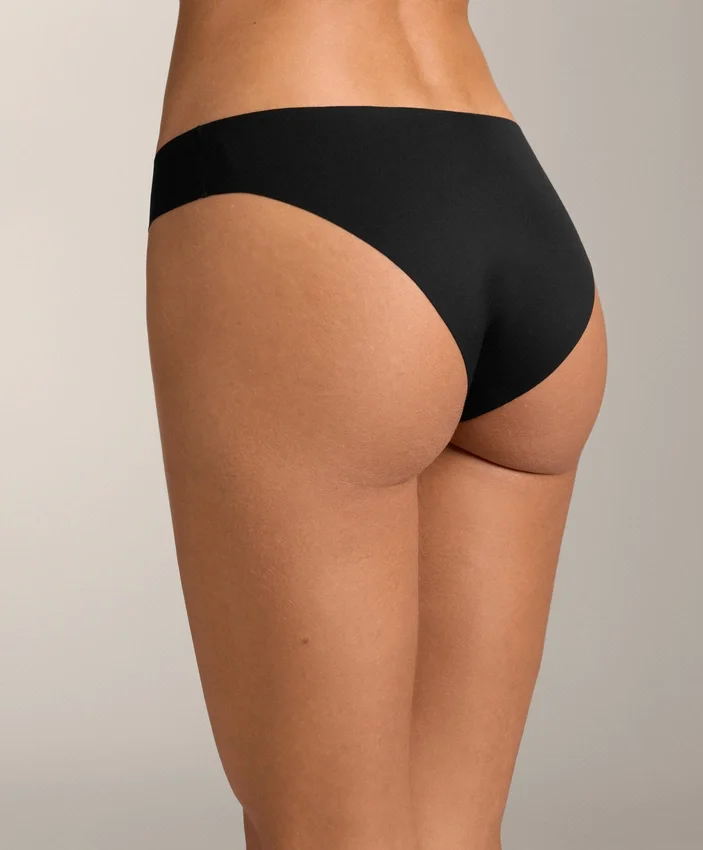 3 culottes de bain classiques en mélange de polyamide sans coutures et à découpe en V 3 culottes de bain classiques en mélange de polyamide sans coutures et à découpe en V