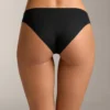 3 culottes de bain classiques en mélange de polyamide sans coutures et à découpe en V 3 culottes de bain classiques en mélange de polyamide sans coutures et à découpe en V