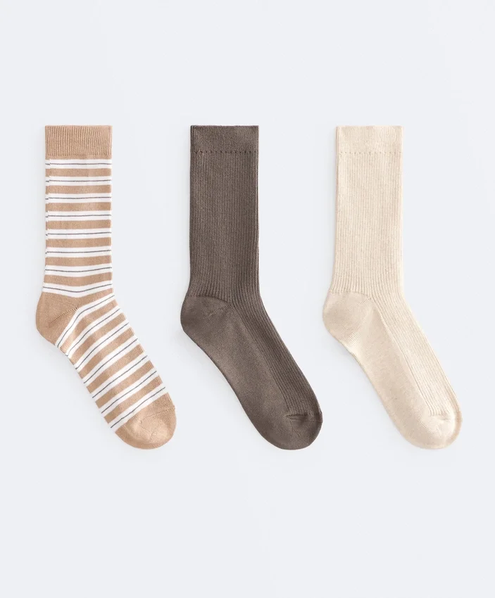 3 paires de chaussettes classiques en mélange de coton 3 paires de chaussettes classiques en mélange de coton