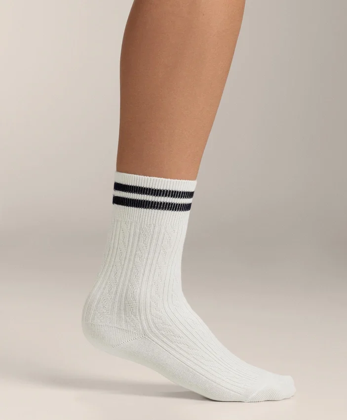 3 paires de chaussettes classiques en mélange de coton 3 paires de chaussettes classiques en mélange de coton