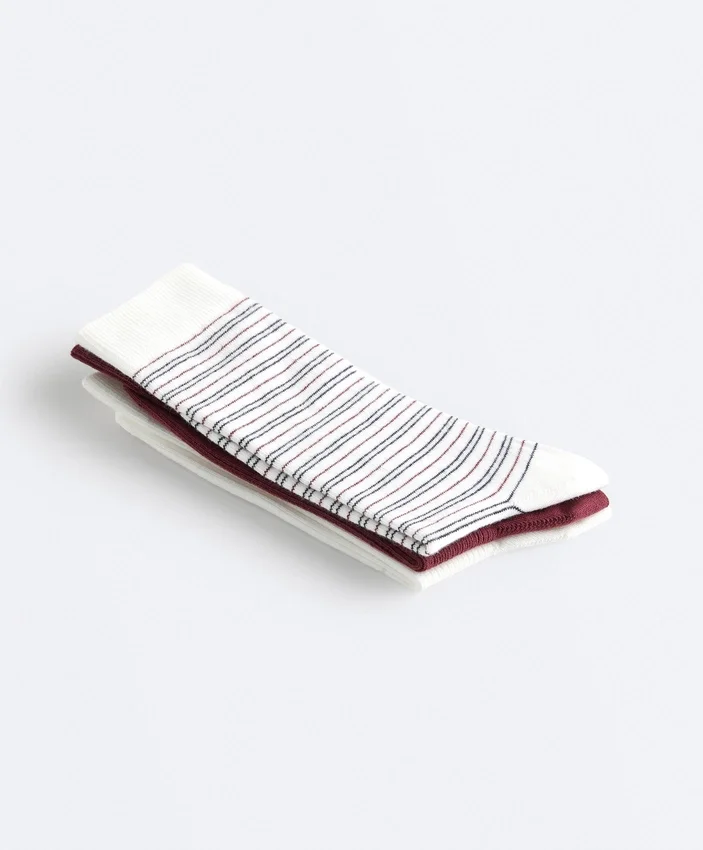 3 paires de chaussettes classiques en mélange de coton 3 paires de chaussettes classiques en mélange de coton