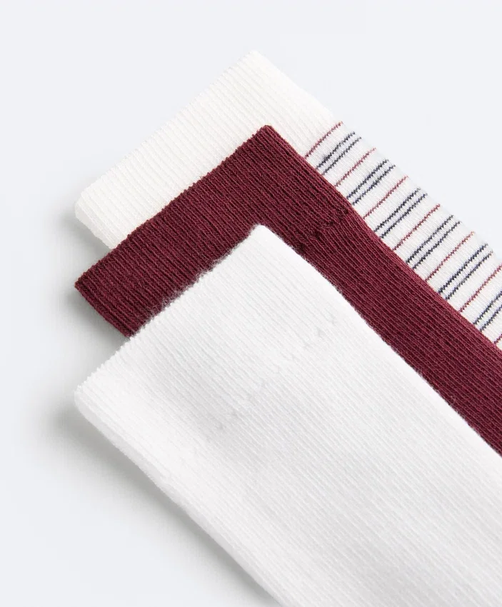 3 paires de chaussettes classiques en mélange de coton 3 paires de chaussettes classiques en mélange de coton