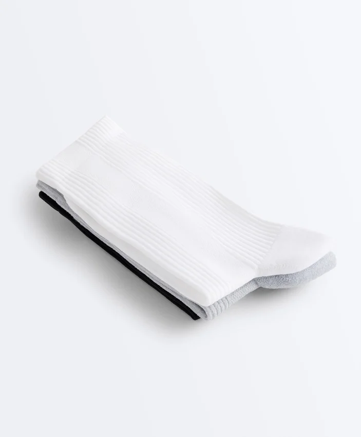 3 paires de chaussettes de sport classiques en mélange de polyamide 3 paires de chaussettes de sport classiques en mélange de polyamide