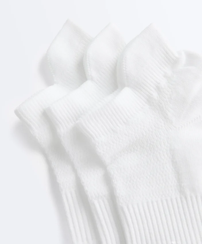 3 paires de chaussettes de sport en mélange de polyamide avec languette au talon 3 paires de chaussettes de sport en mélange de polyamide avec languette au talon