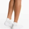 3 paires de chaussettes de sport mi-mollet en coton mélangé avec languette au talon 3 paires de chaussettes de sport mi-mollet en coton mélangé avec languette au talon