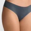 5 culottes brésiliennes en mélange de polyamide découpées au laser 5 culottes brésiliennes en mélange de polyamide découpées au laser