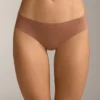 5 culottes brésiliennes invisibles en mélange de polyamide Pantone™ 5 culottes brésiliennes invisibles en mélange de polyamide Pantone™