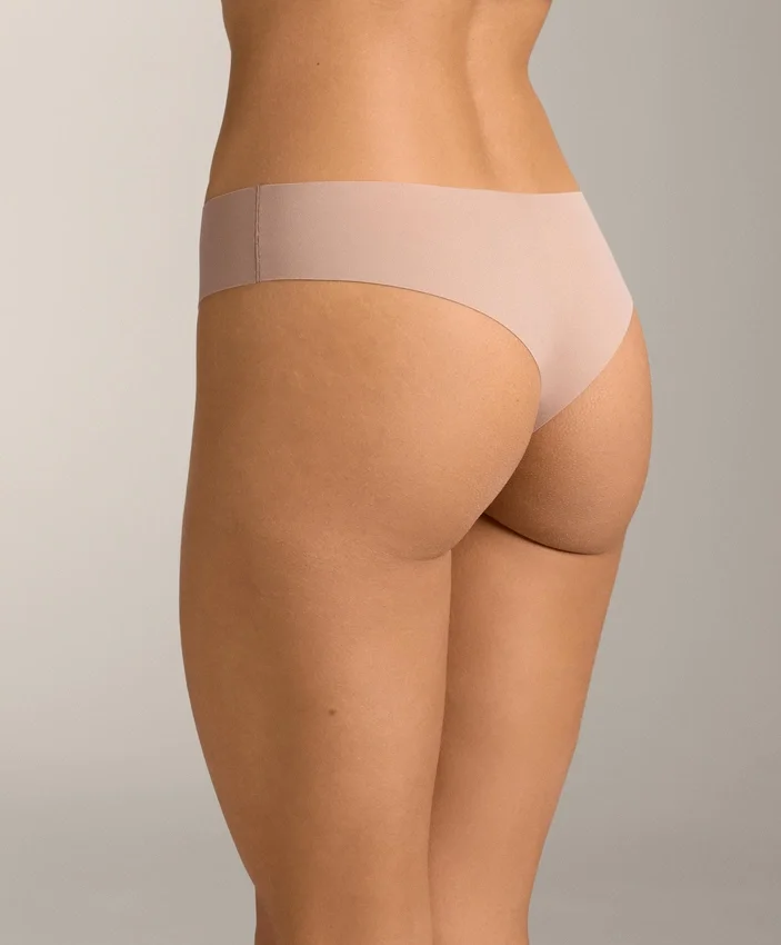 5 culottes brésiliennes invisibles en mélange de polyamide Pantone™ 5 culottes brésiliennes invisibles en mélange de polyamide Pantone™