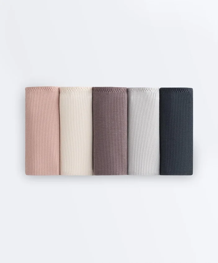 5 culottes classiques en coton côtelé à coupe en U 5 culottes classiques en coton côtelé à coupe en U