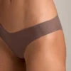 5 culottes classiques invisibles en mélange de polyamide avec coupe en V 5 culottes classiques invisibles en mélange de polyamide avec coupe en V