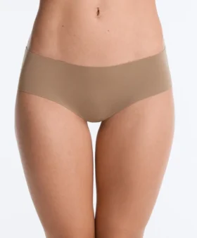 5 culottes taille basse invisibles en mélange de polyamide découpées au laser