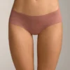 5 culottes taille basse invisibles en mélange de polyamide Pantone™ 5 culottes taille basse invisibles en mélange de polyamide Pantone™