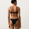 Bas de bikini à coupe en U en piqué, couverture moyenne Bas de bikini à coupe en U en piqué, couverture moyenne