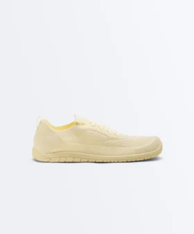 Baskets polyvalentes pour la pratique pieds nus