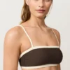 Bikini bandeau à bordures contrastées Bikini bandeau à bordures contrastées