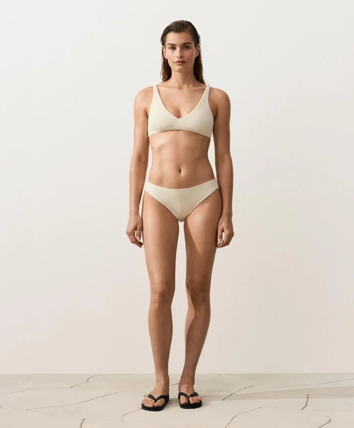 Bikini dos nu en piqué froissé Bikini dos nu en piqué froissé