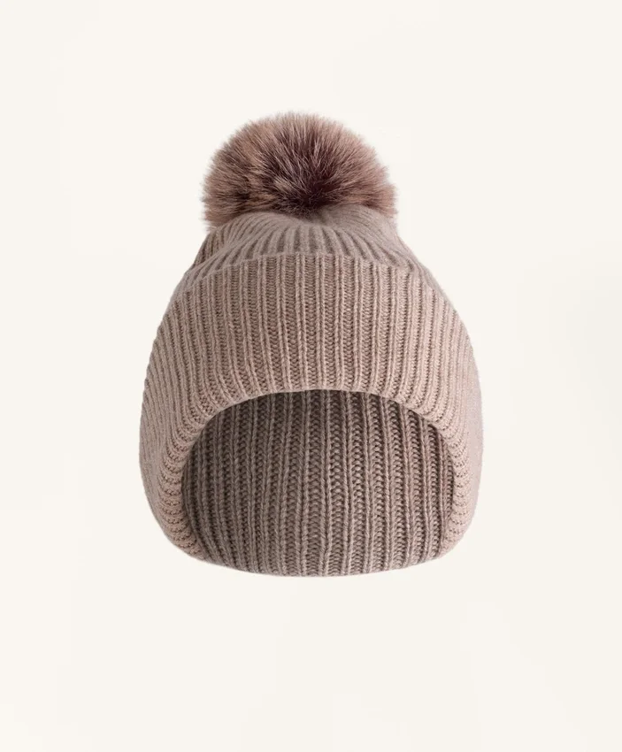 Chapeau en maille mélangée laine avec pompon Chapeau en maille mélangée laine avec pompon
