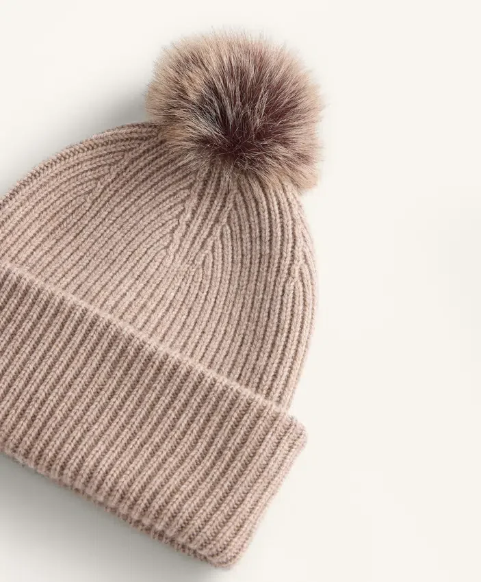 Chapeau en maille mélangée laine avec pompon Chapeau en maille mélangée laine avec pompon