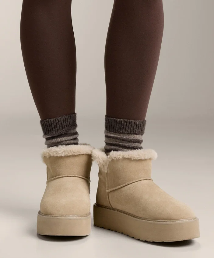 Chaussettes classiques en 19 % cachemire et 12 % laine Chaussettes classiques en 19 % cachemire et 12 % laine