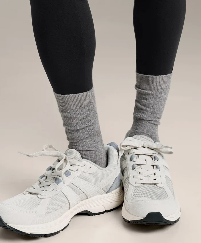 Chaussettes classiques en mélange de modal avec 13 % de cachemire Chaussettes classiques en mélange de modal avec 13 % de cachemire
