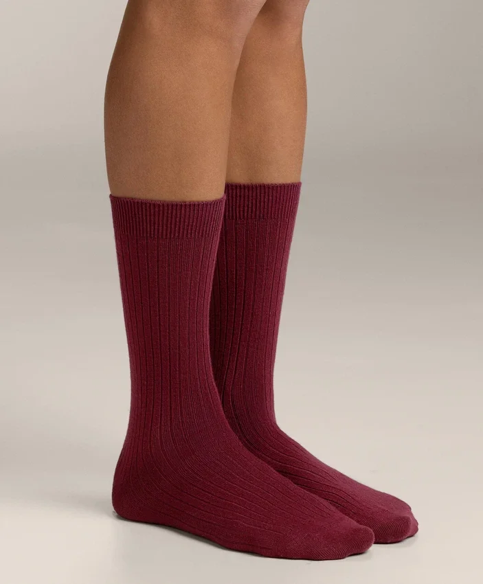 Chaussettes classiques en mélange de modal avec 13 % de cachemire Chaussettes classiques en mélange de modal avec 13 % de cachemire
