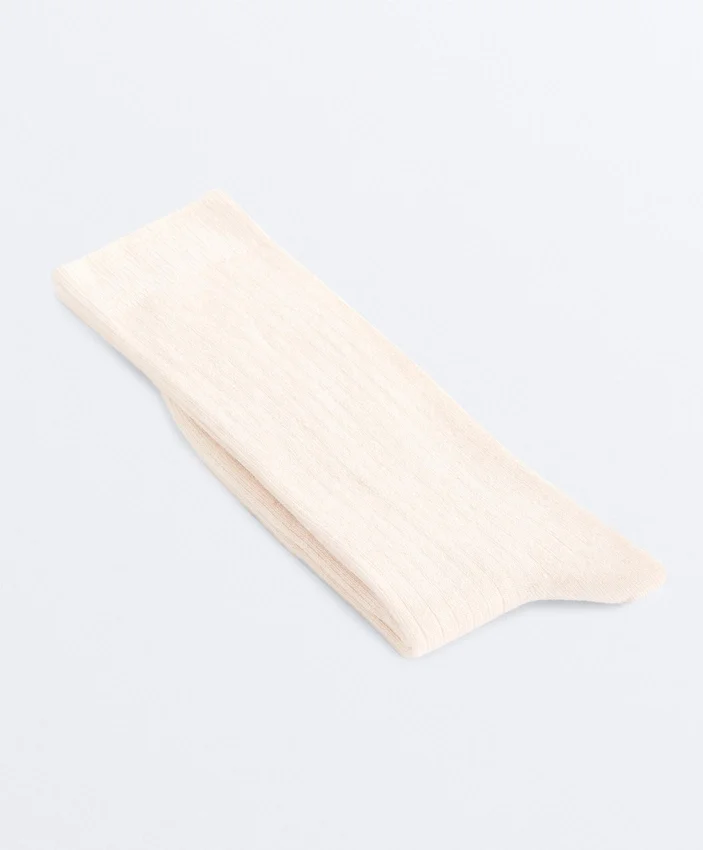 Chaussettes classiques en mélange de modal avec 13 % de cachemire Chaussettes classiques en mélange de modal avec 13 % de cachemire