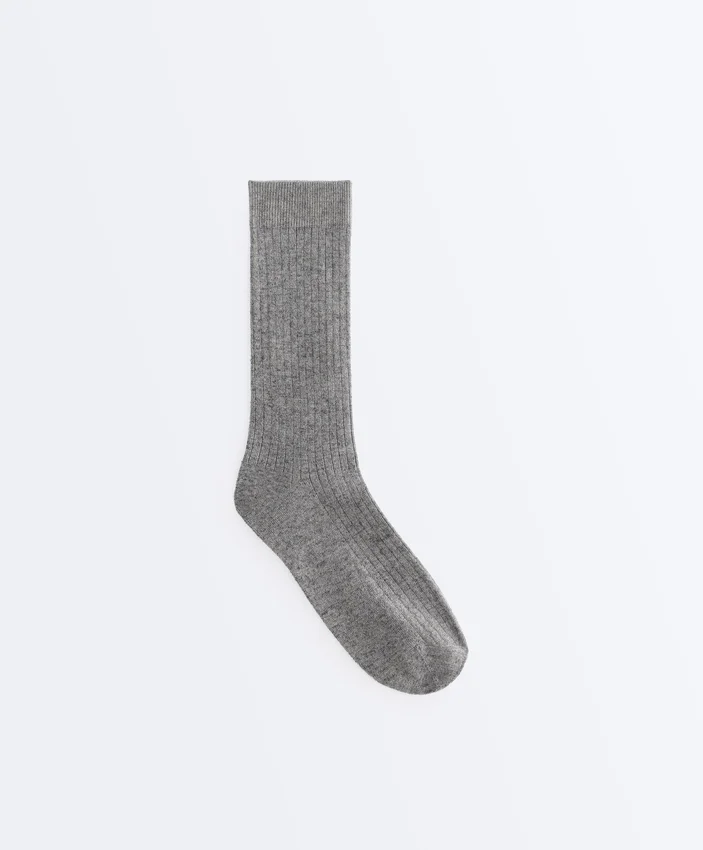 Chaussettes classiques en mélange de modal avec 13 % de cachemire Chaussettes classiques en mélange de modal avec 13 % de cachemire