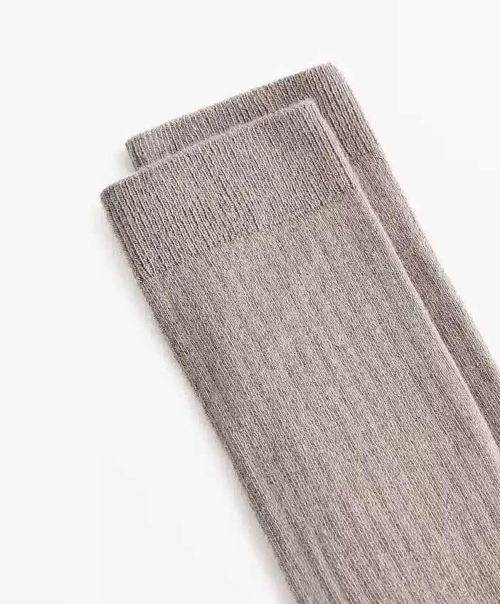 Chaussettes classiques en mélange de modal avec 13 % de cachemire Chaussettes classiques en mélange de modal avec 13 % de cachemire