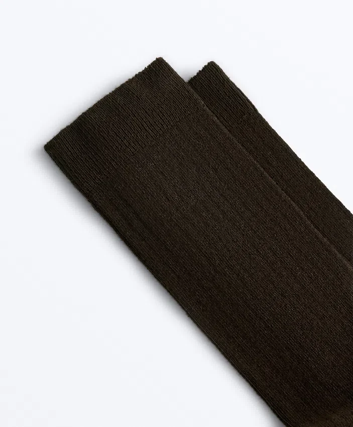 Chaussettes classiques en mélange de modal avec 13 % de cachemire Chaussettes classiques en mélange de modal avec 13 % de cachemire