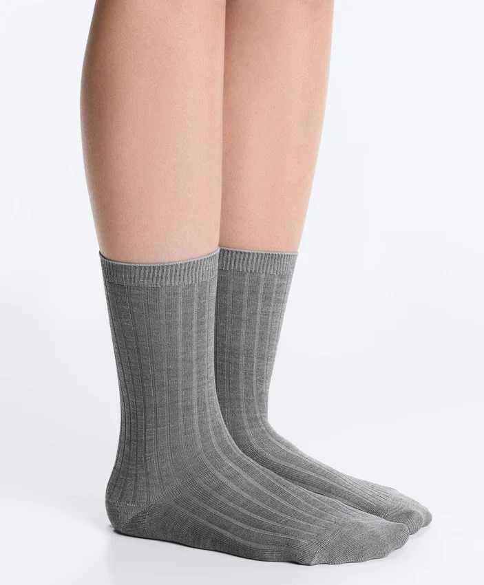 Chaussettes classiques en mélange de soie à côtes Chaussettes classiques en mélange de soie à côtes