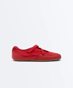 Chaussures plates de sport en nylon