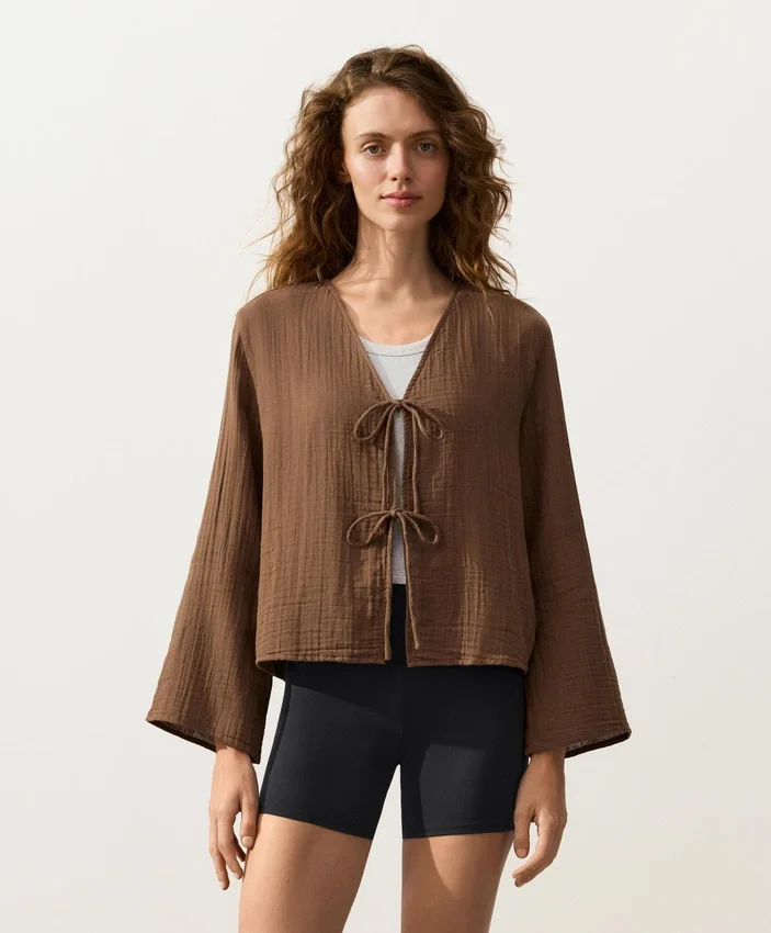 Chemise à manches longues avec liens, 100 % coton Chemise à manches longues avec liens, 100 % coton