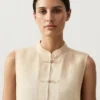 Chemise sans manches 100 % lin à col montant et boutons Chemise sans manches 100 % lin à col montant et boutons