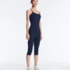 Combinaison capri Comfortlux à bretelles croisées dans le dos Combinaison capri Comfortlux à bretelles croisées dans le dos