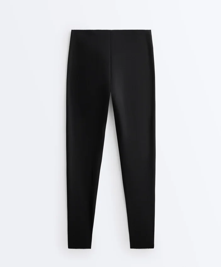 Compressive Leggings avec taille haute qui remontent jusqu’aux chevilles Compressive Leggings avec taille haute qui remontent jusqu’aux chevilles